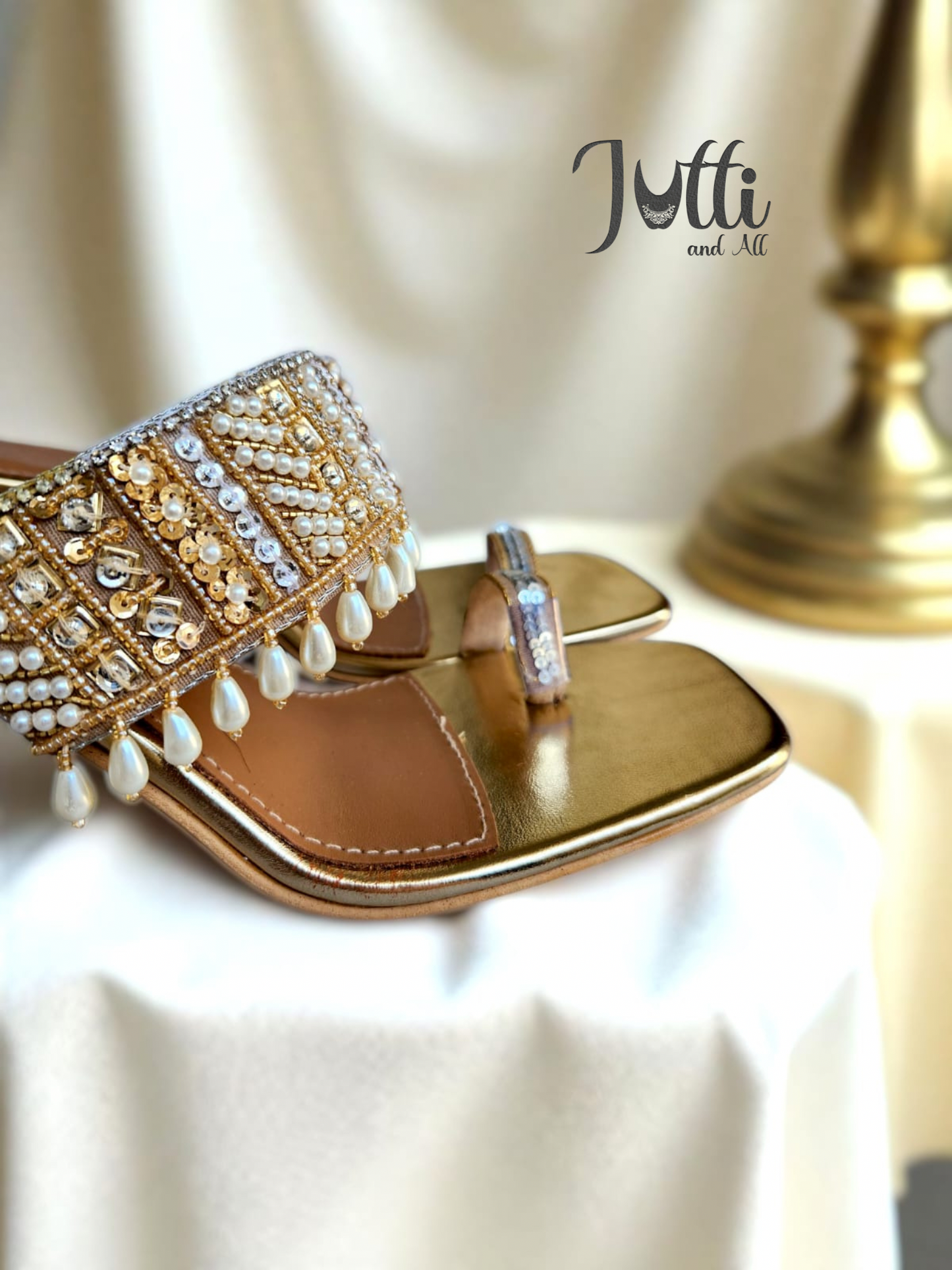 Zohra Golden Heels